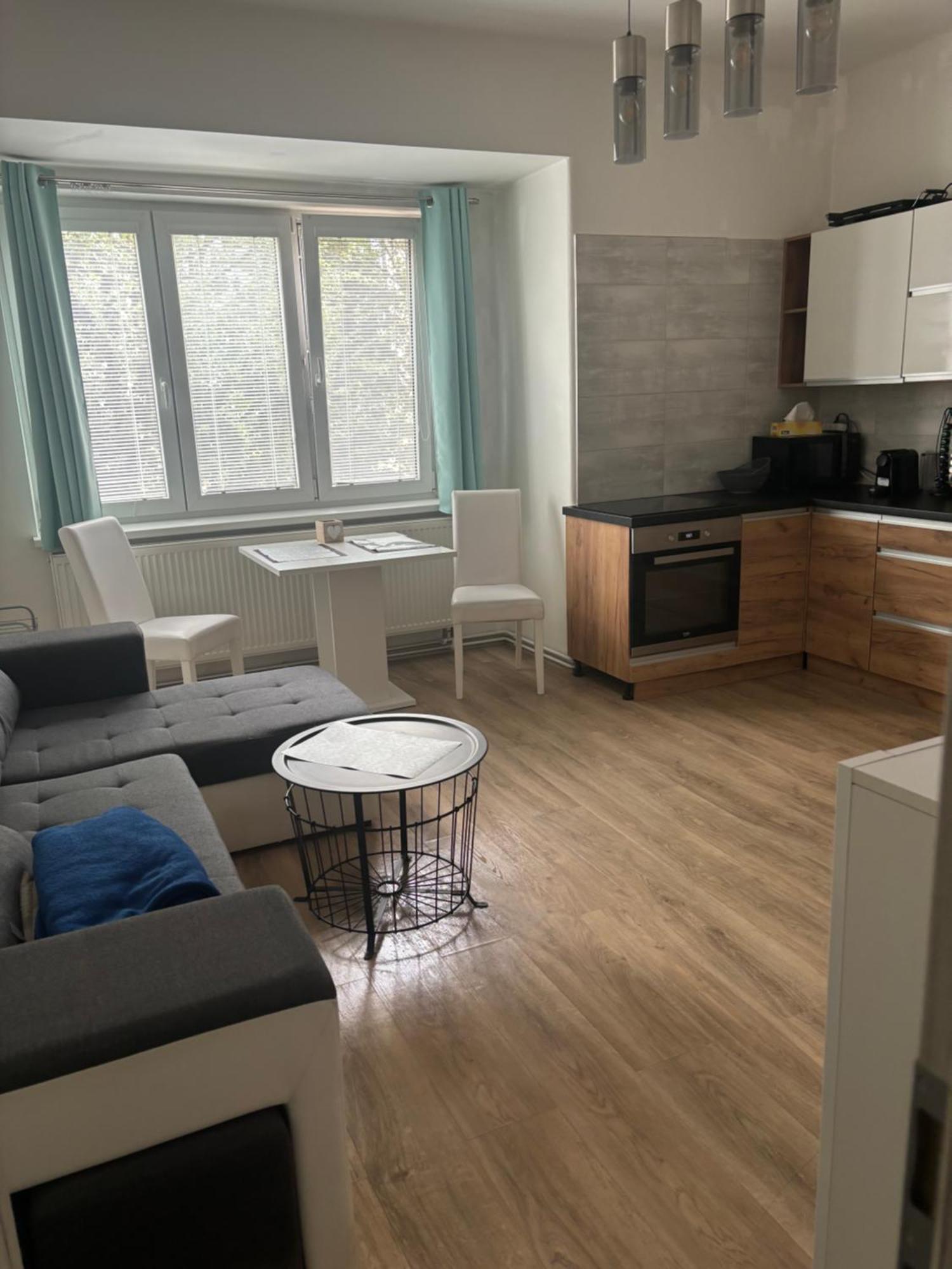 Appartement Komfortni U Parku *
